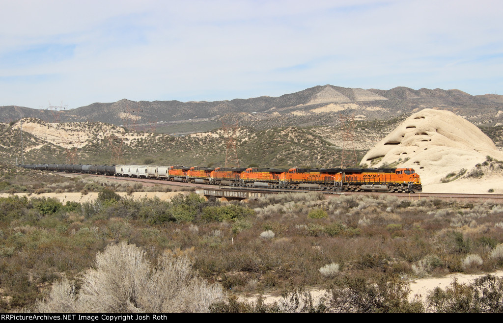 BNSF 7022, BNSF 6956, BNSF 7734, BNSF 7049, BNSF 7733 & BNSF 7735